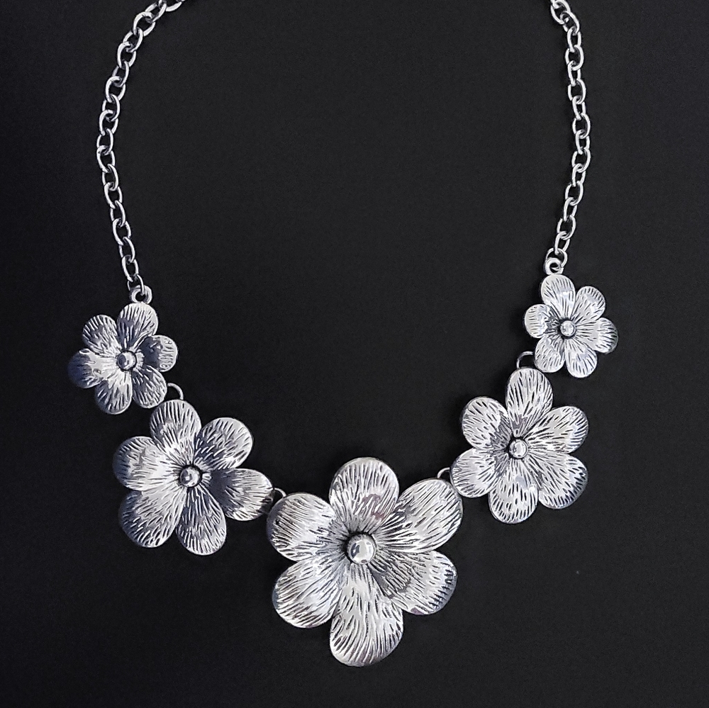 Silver Tone Large Oversized Flower Bib Collar Necklace